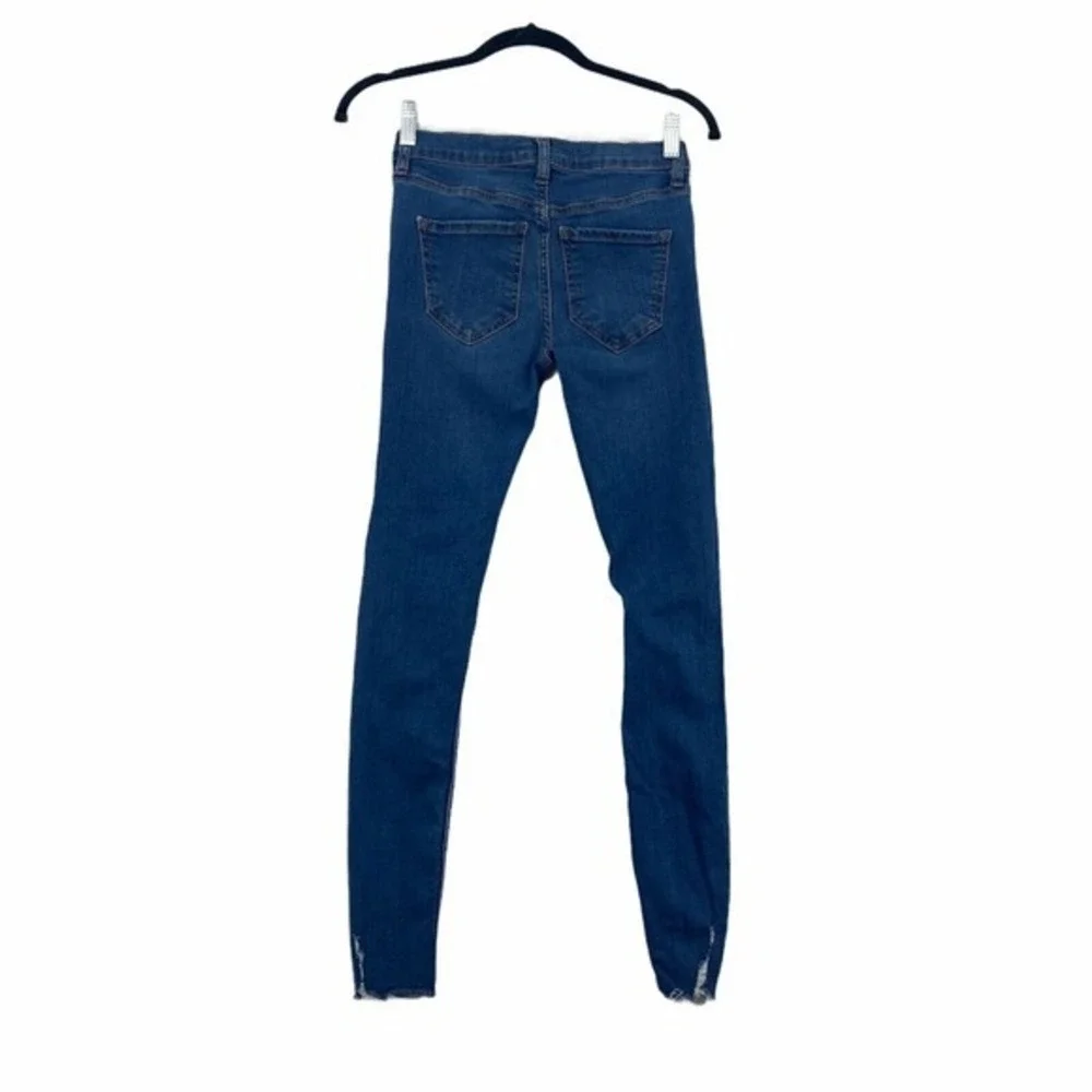 Free People‎ Jeans Womens 24 Skinny Raw Hem Ripped Boho Shark bite Indie Sleaze